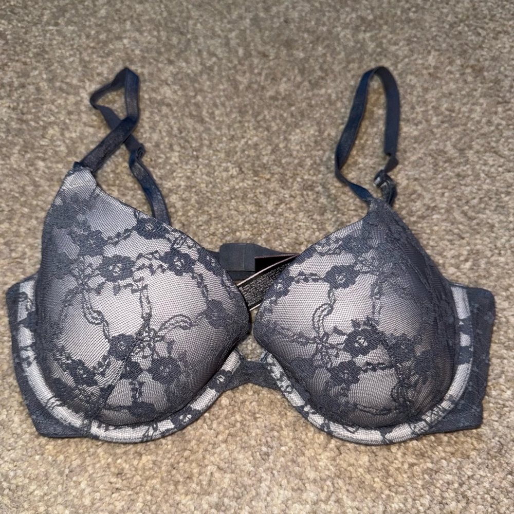 Elegant Lace Gray Victoria’s Secret Bra